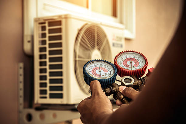 Professional Heat Pump Repair technician working in Brooklyn, MD